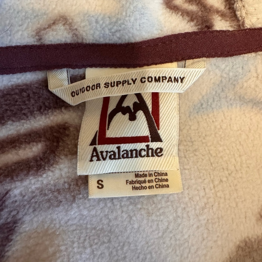Avalanche Women's Geometric Patterned Sweater - Cream and Brown - Picture 7 of 7